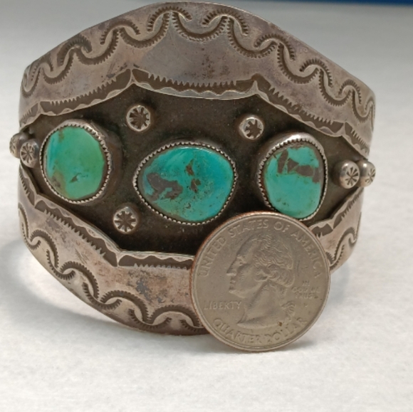 Native American Shadowbox Turquoise Large Sterling Silver Cuff Bracelet - Picture 2 of 7